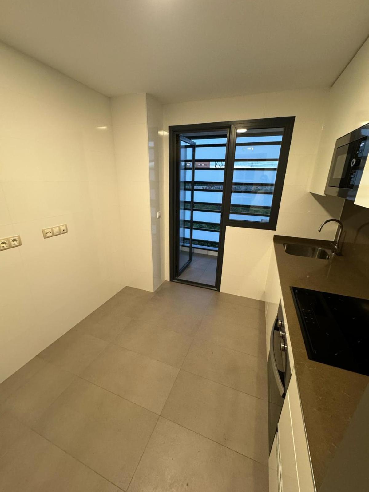 Marssuites Zapata Madrid Exteriör bild