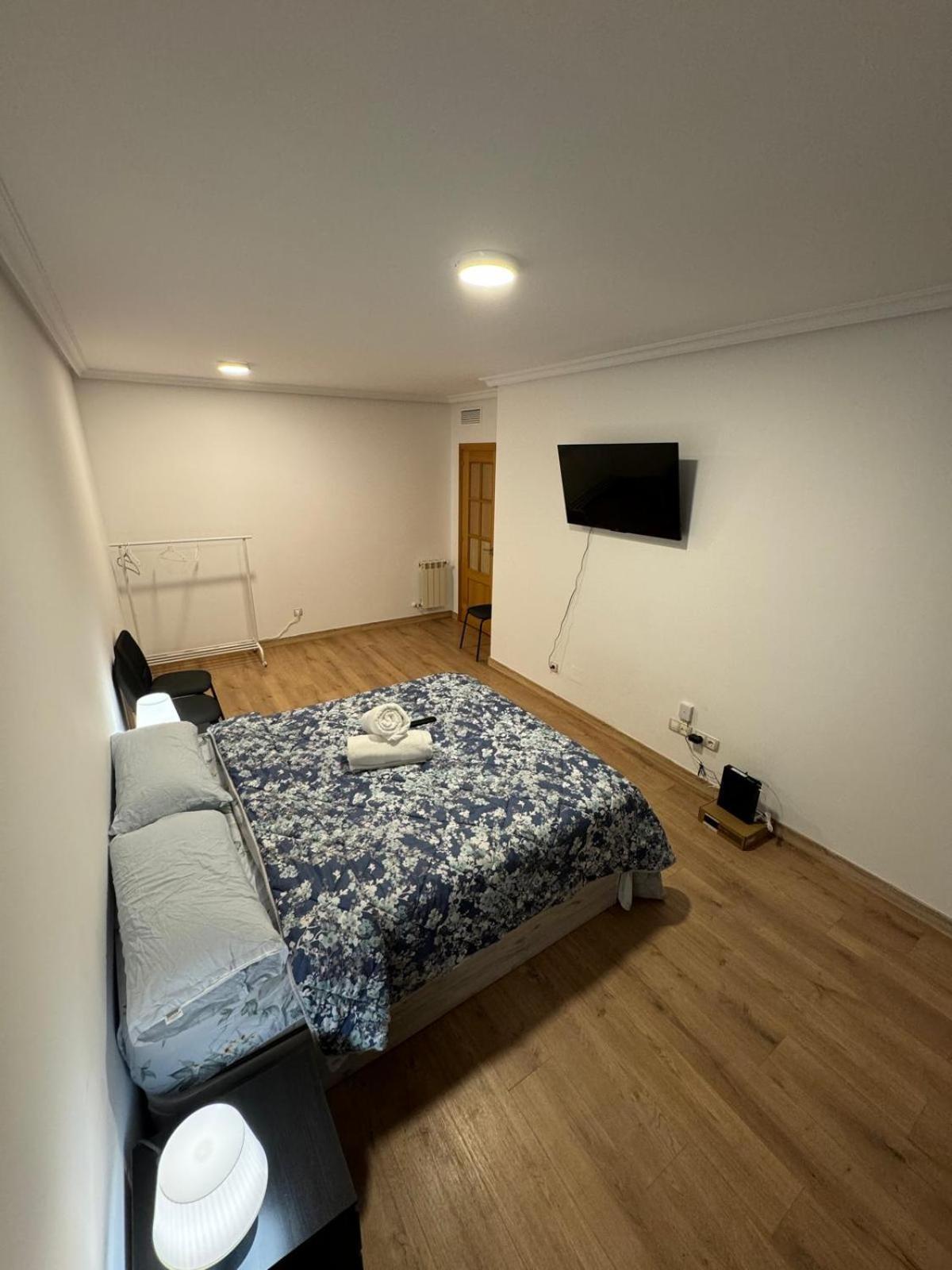 Marssuites Zapata Madrid Exteriör bild